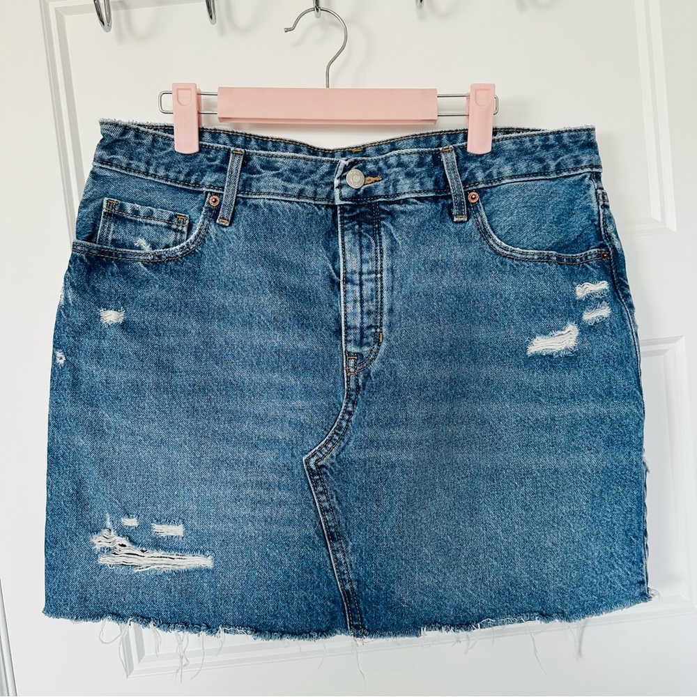Old Navy Distressed Denim Skirt